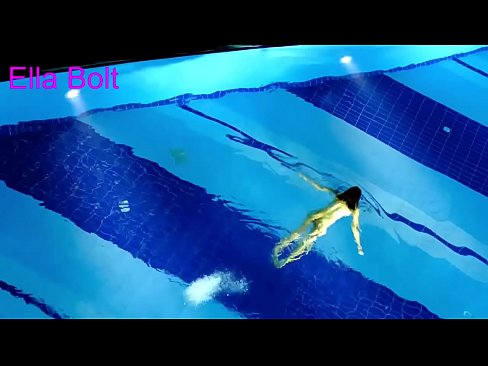 ❤️ No puc parar de mirar-la, jove rossa presa nedant nua a la piscina del complex ELLA BOLT ❌ Vídeo porno al ca.nastypornpics-com.ru ❌️